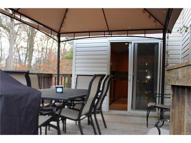 235 Sarles Ln