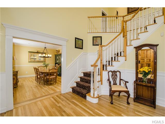 For Sale: 84 Park View Rd Pound Ridge, NY 10576