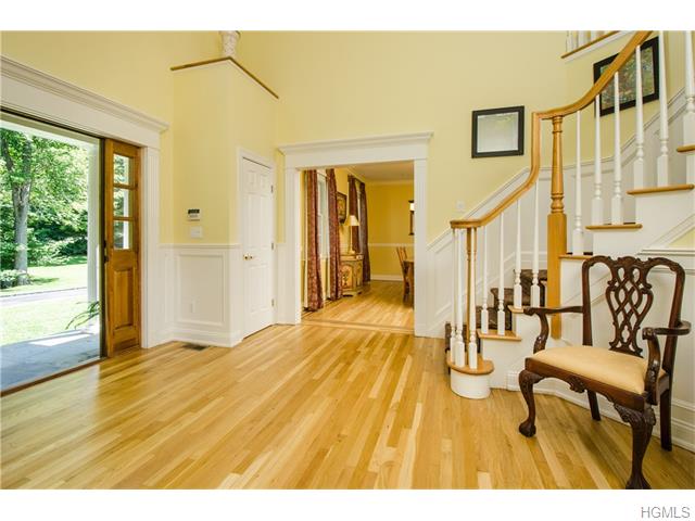 For Sale: 84 Park View Rd Pound Ridge, NY 10576
