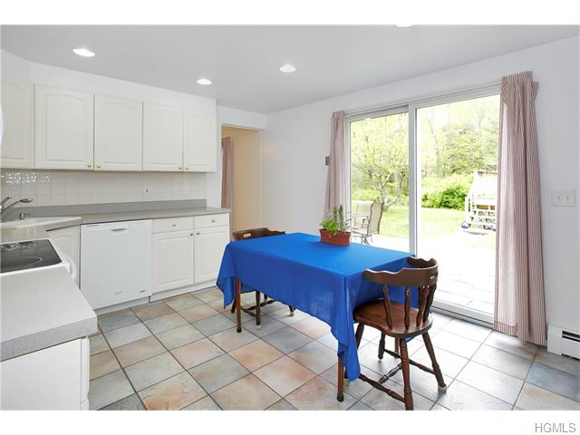 For Sale: 11 Kenneth Dr Putnam Valley, NY 10579