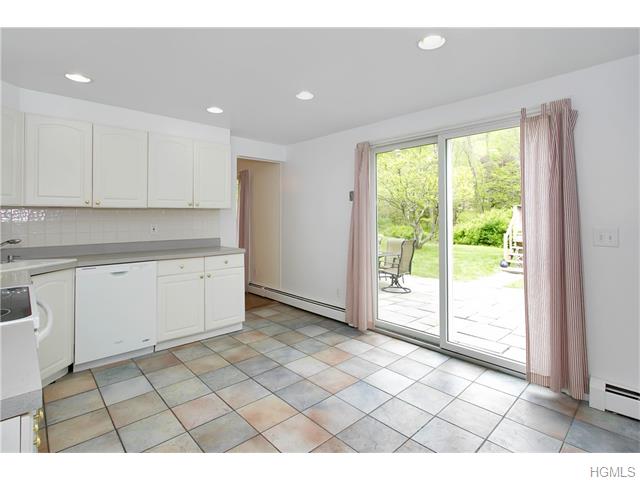 For Sale: 11 Kenneth Dr Putnam Valley, NY 10579