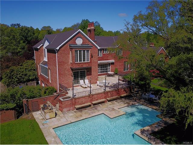 2 Flagler Dr