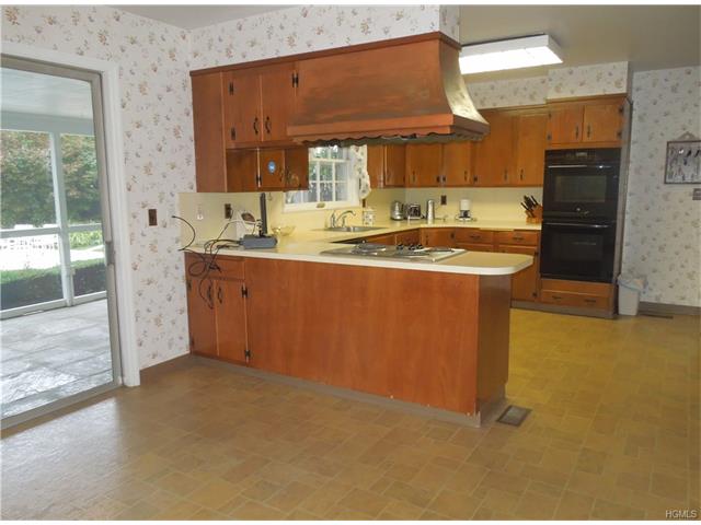27 Island Dr
