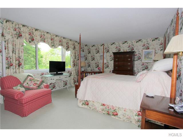 For Sale: 230 Heritage Hls #APT A Somers, NY 10589