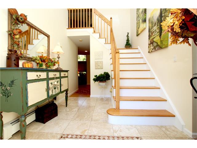 15 Golf View Dr