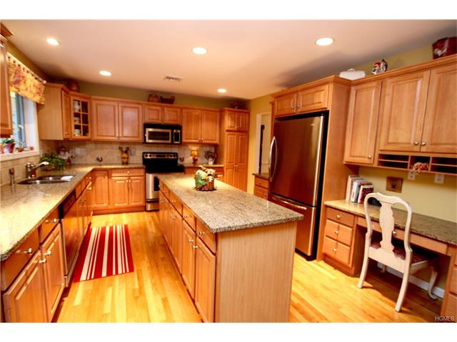 15 Golf View Dr
