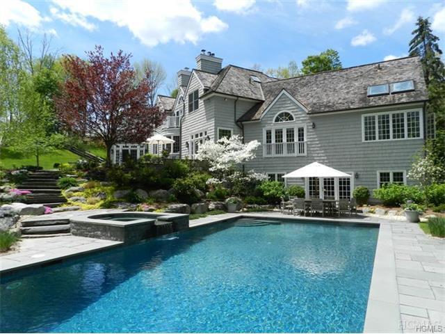 25 Waccabuc River Ln