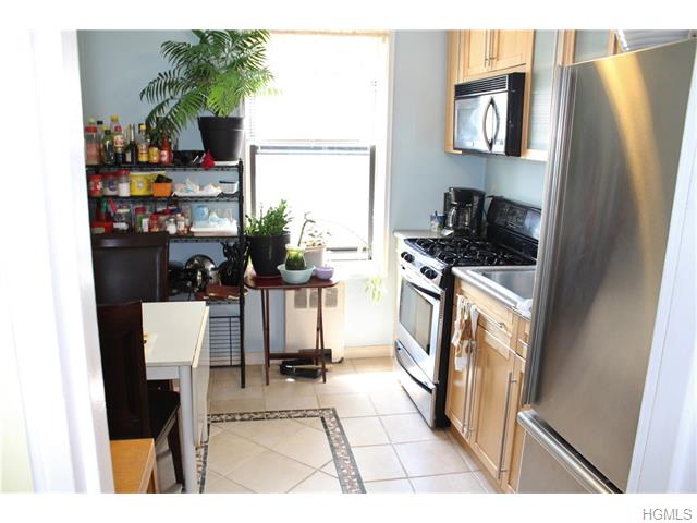 For Sale: 2 Windsor Ter #1F White Plains, NY 10601