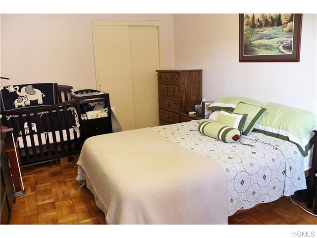 For Sale: 2 Windsor Ter #1F White Plains, NY 10601