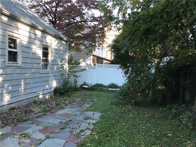 42 Lennon Ave