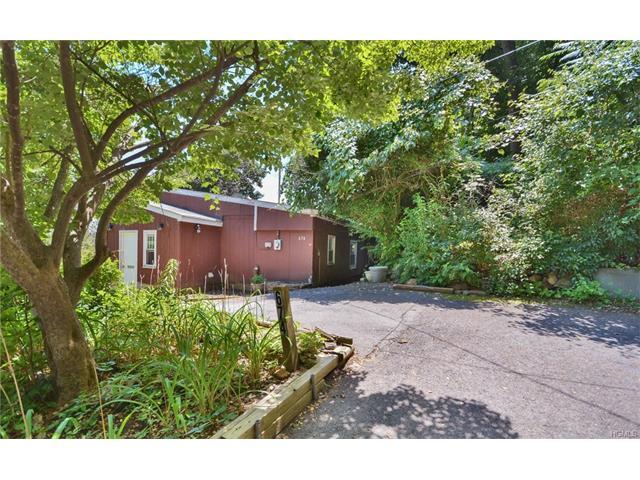 72 Greenvale Ave