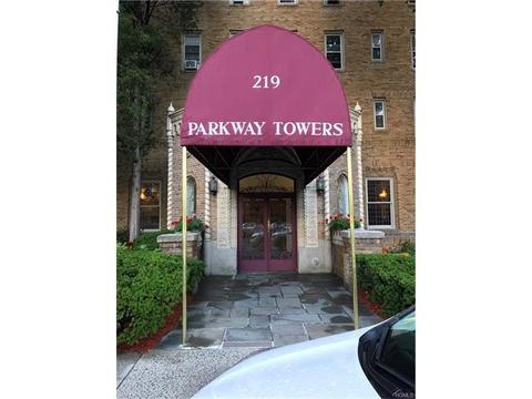 4320 E Van Cortlandt Park Ave #3E