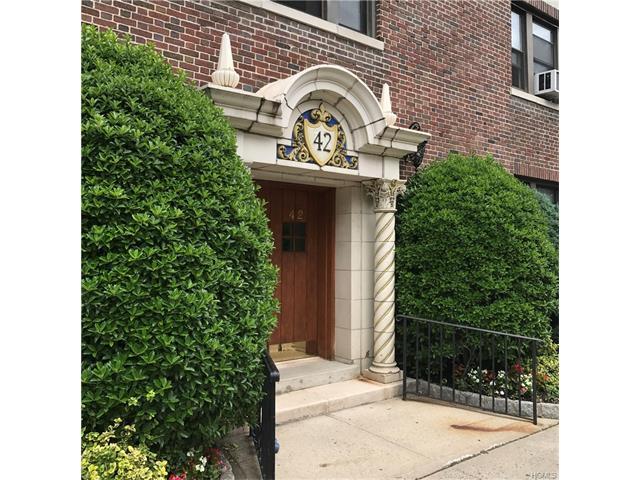 26 W Pondfield Rd #3E