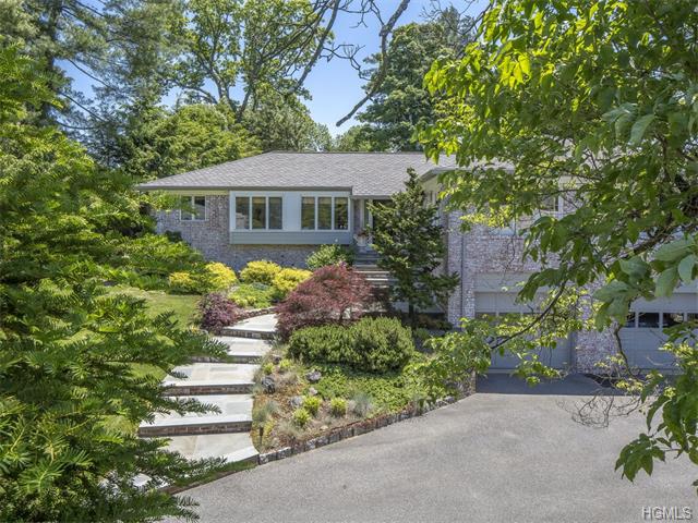 For Sale: 25 Oakledge Rd Bronxville, NY 10708