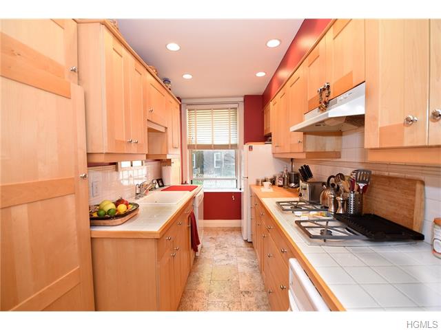 For Sale: 64 Sagamore Rd #APT 4K Bronxville, NY 10708