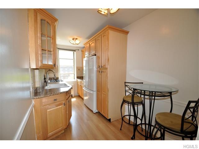 For Sale: 1 Georgia Ave #APT 5A Yonkers, NY 10710