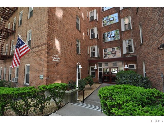 For Sale: 1 Georgia Ave #APT 5A Yonkers, NY 10710