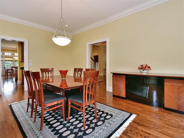 415 Pelham Manor Rd