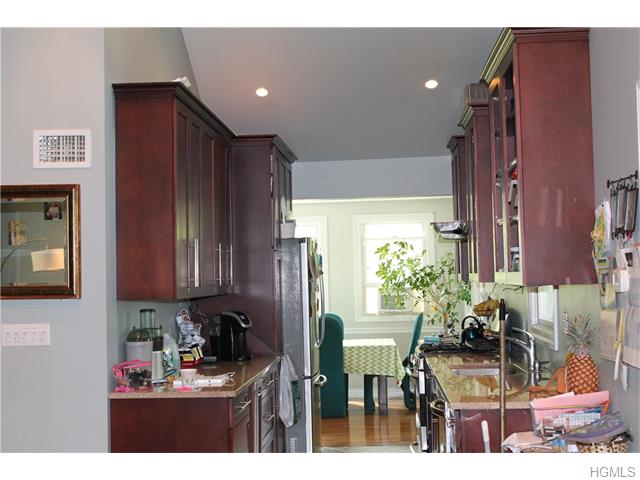 For Sale: 2 Summit Rd Suffern, NY 10901