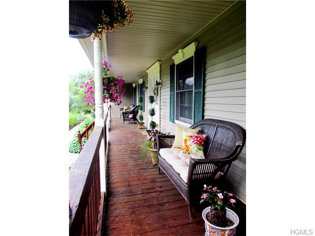 For Sale: 24 Arbor Rd Campbell Hall, NY 10916