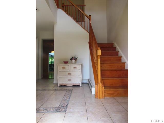 For Sale: 24 Arbor Rd Campbell Hall, NY 10916