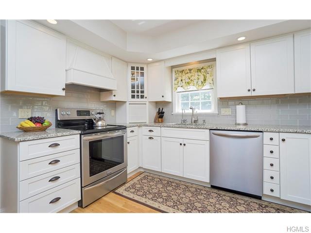 2 Laura Dr, Chester NY 10918
