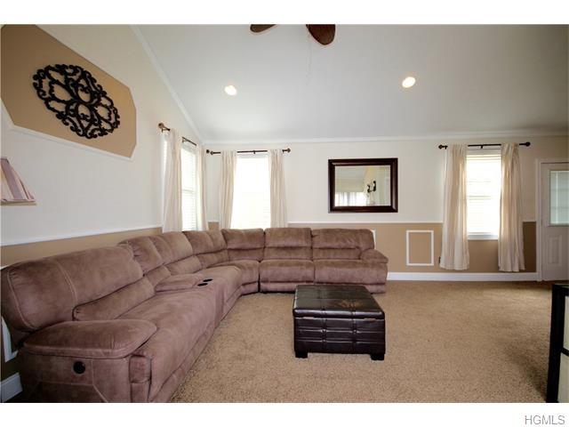 For Sale: 7 Sanford Ave Chester, NY 10918