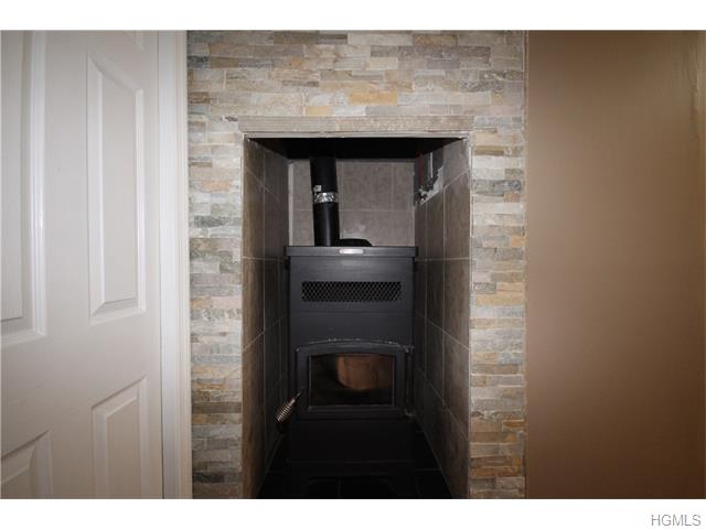For Sale: 7 Sanford Ave Chester, NY 10918
