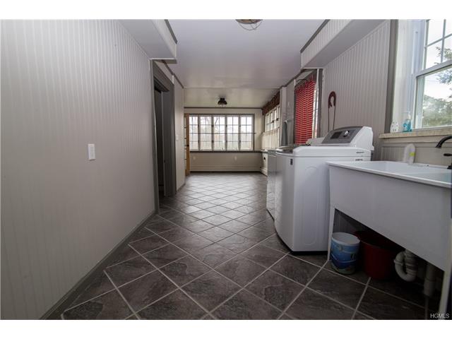 145 Gibson Rd