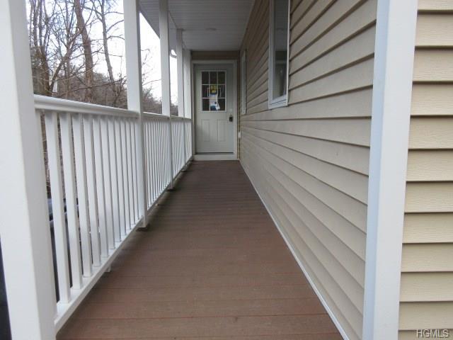 8 Van Dunk Ln