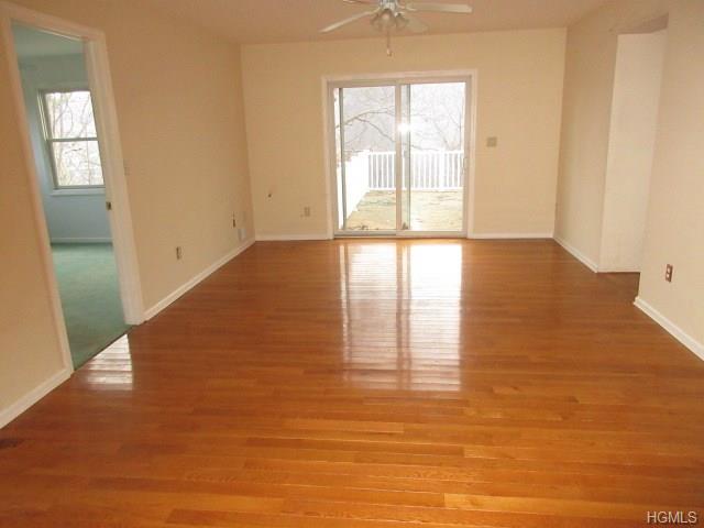 8 Van Dunk Ln