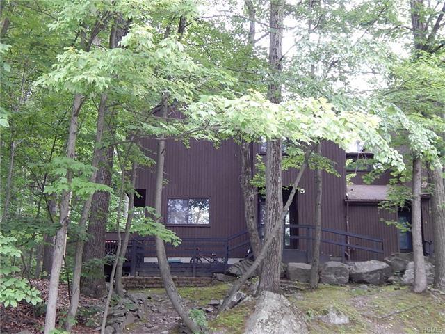 401 Ruby Ct
