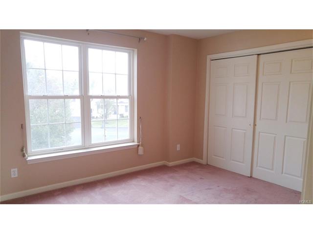 6 Stirling Cir