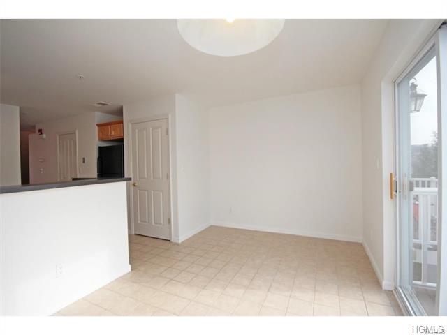 For Sale: 25 Fairways Dr #9 Middletown, NY 10940
