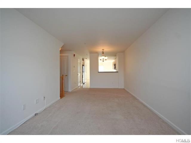 For Sale: 25 Fairways Dr #9 Middletown, NY 10940