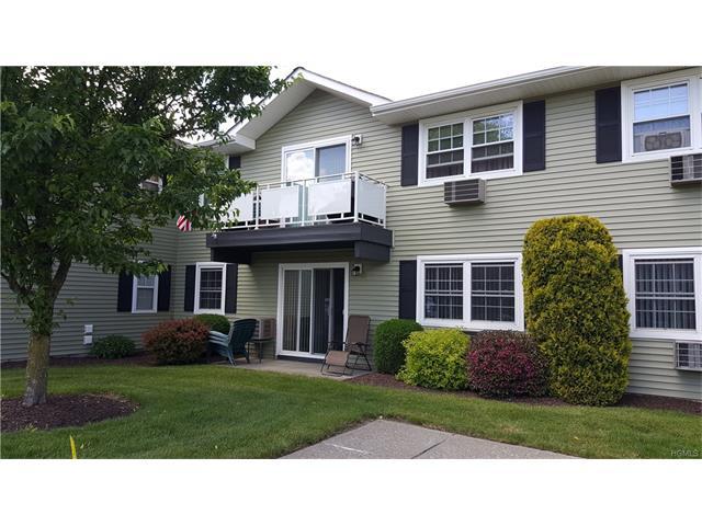 32 Sandburg Ct