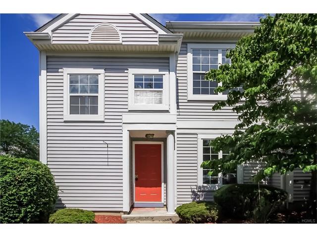 32 Sandburg Ct