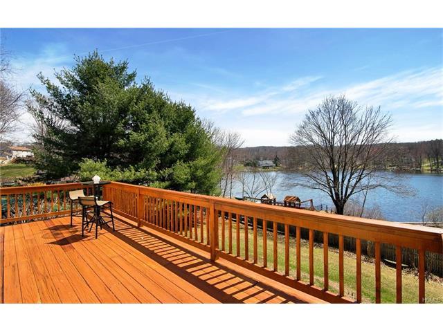 15 Webster Ct