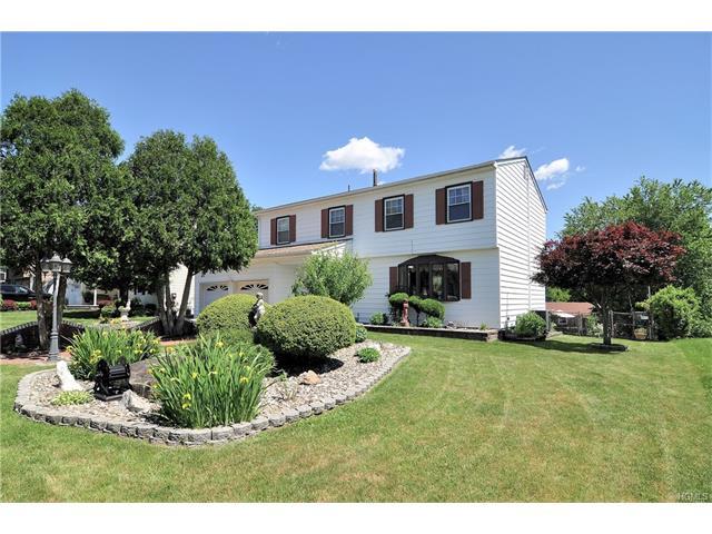 15 Webster Ct