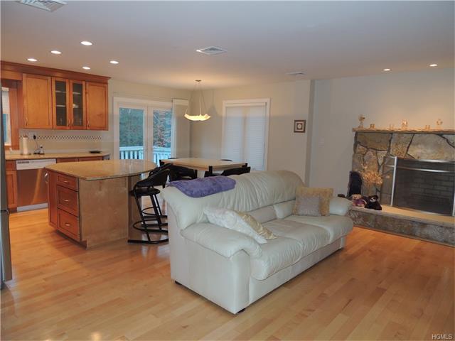 140 Cherry Ln