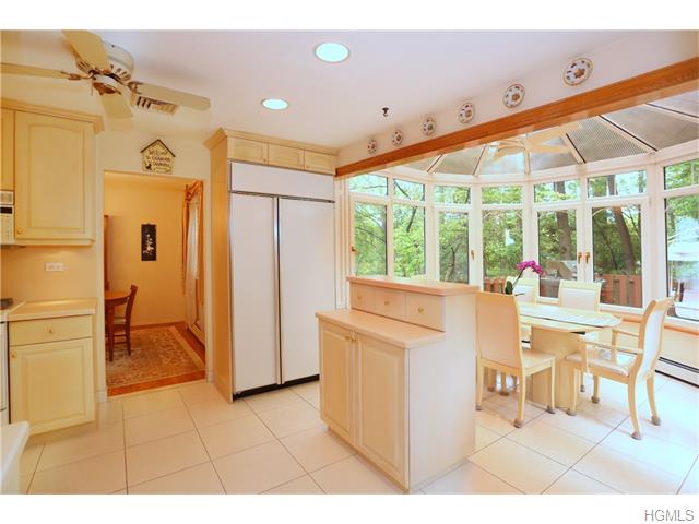 For Sale: 4 Hillman Rd New City, NY 10956