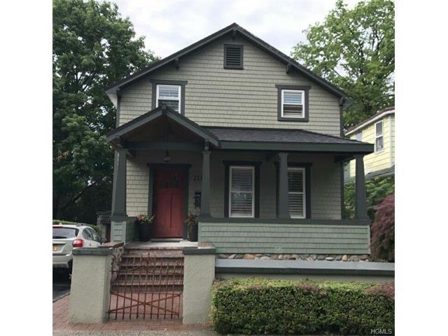 218 Depew Ave