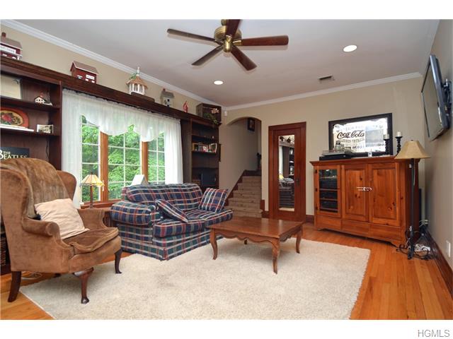 For Sale: 298 N Highland Ave Pearl River, NY 10965
