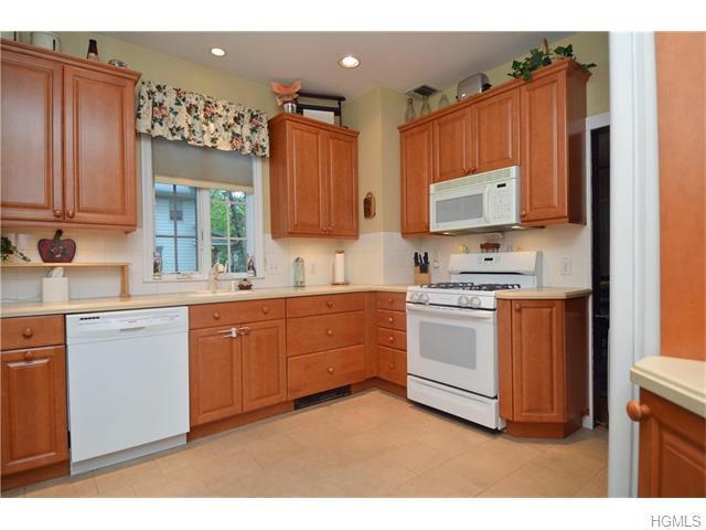 For Sale: 298 N Highland Ave Pearl River, NY 10965