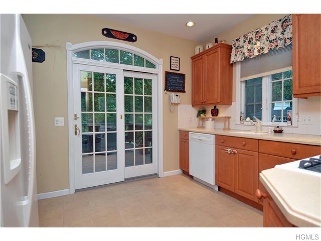 For Sale: 298 N Highland Ave Pearl River, NY 10965