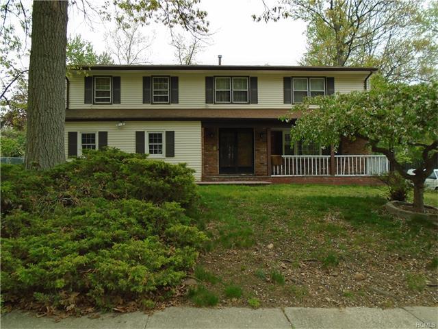 11 Maple Ave