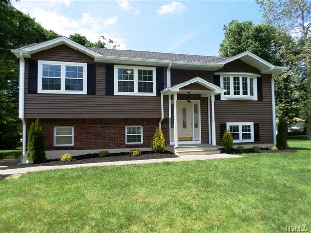 For Sale: 3 Fanwood Dr Valley Cottage, NY 10989