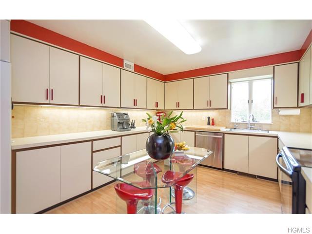 For Sale: 73 Horton Rd Washingtonville, NY 10992
