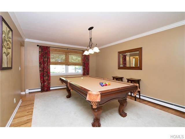 For Sale: 27 Kings Pt Washingtonville, NY 10992