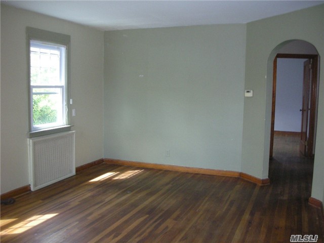 26 Louis Ave